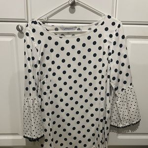 Women’s medium tunic white with black polkadots three-quarter length sleeve